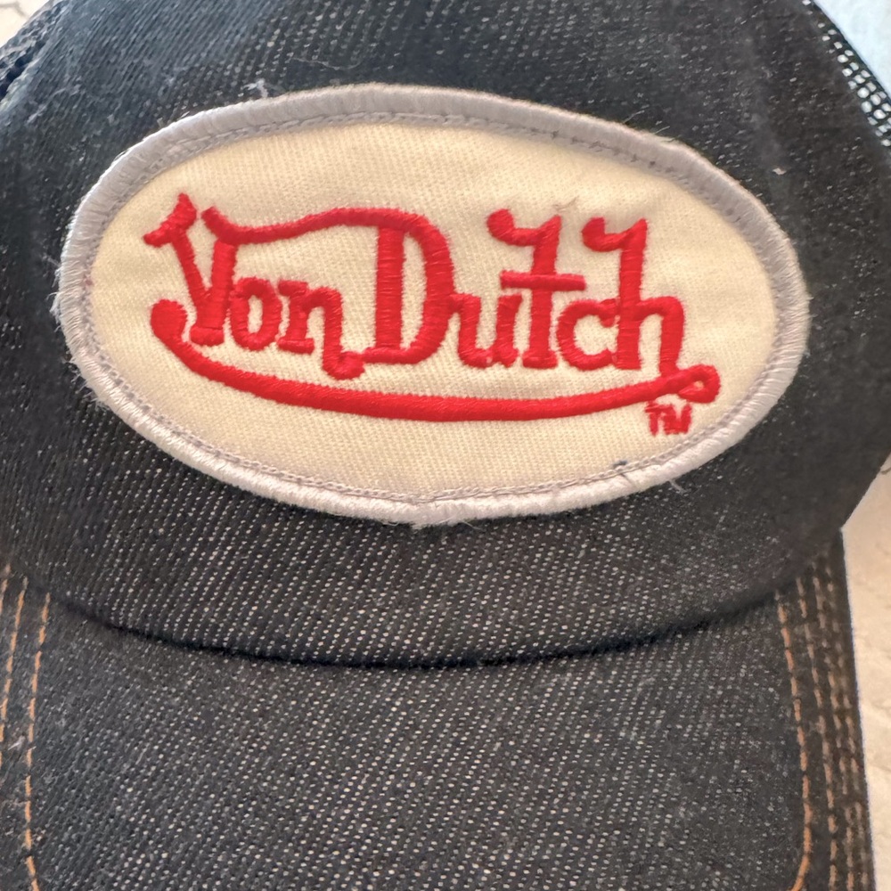 Von Dutch vintage dark denim hat in great condition.